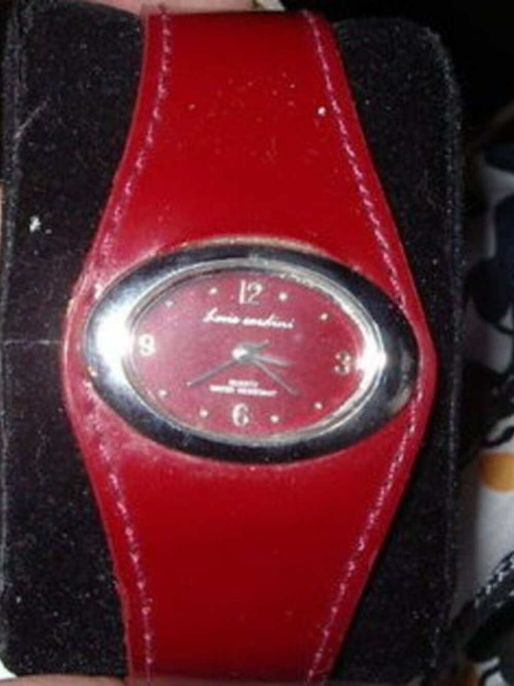LUIS CARDINI QUARTZ WATCH RED PATENT LEATHER SS BACK VINTAGE "NEEDS BATTERY"